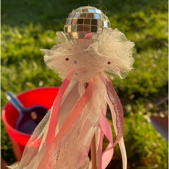 Groovy Mirrored Disco Ball Halloween Wand / Magic Bat Wand, Cinderella Princess - Picture 2 of 13